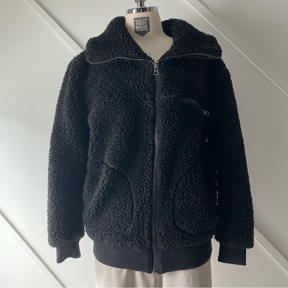 Aritzia Wilfred Free Teddy Sherpa Jacket Black XS | Cozy Zip Up Fleece Oversized - Picture 3 of 15